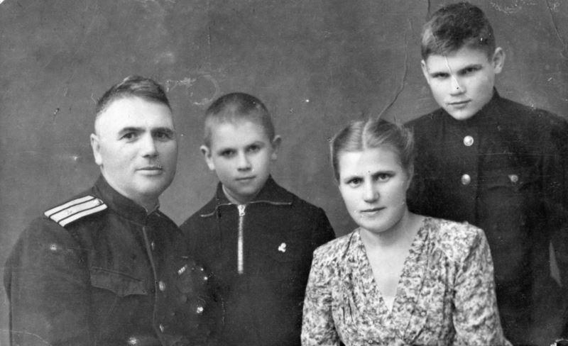 Kholyavchuk Family